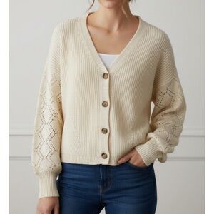 JUSTFITSU V-Neck Cropped Cardigan Sweater, Women’s size Medium, Cream